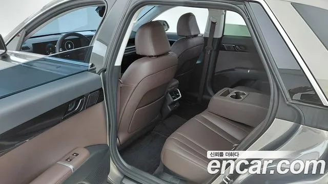Hyundai Grandeur GN7 — Фото автомобиля 12