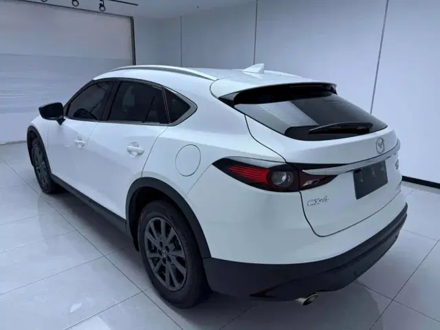 Mazda CX-4 — Фото автомобиля 6