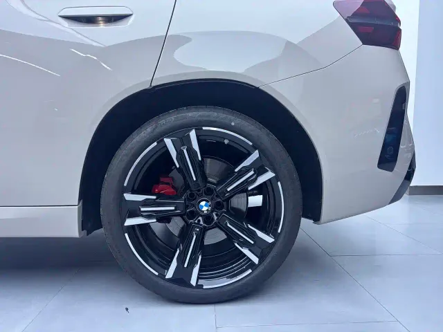 BMW X3 M50 — Фото автомобиля 8