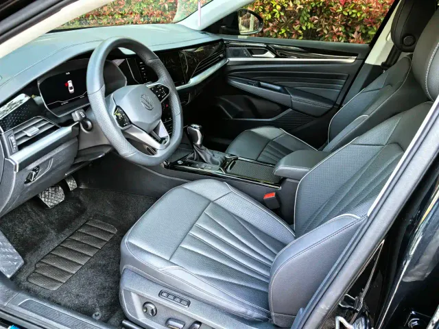 Volkswagen Passat — Фото автомобиля 4