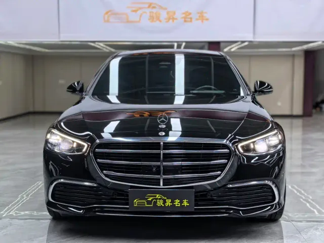 Mercedes-Benz S-Class — Фото автомобиля 2