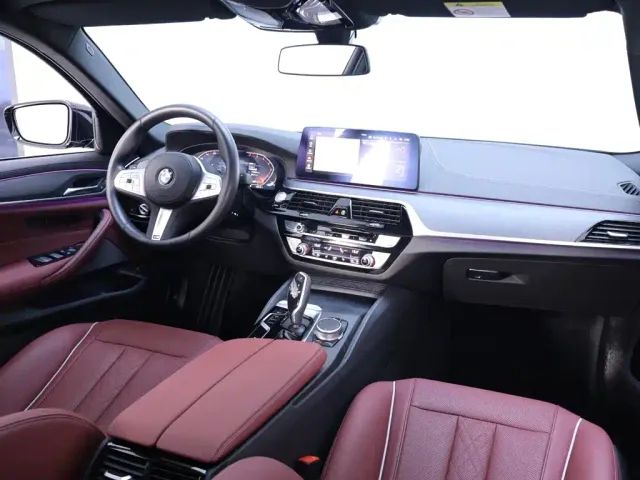 BMW 5 Series — Фото автомобиля 20