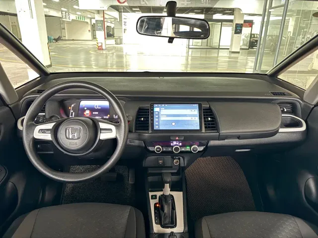 Honda Fit — Фото автомобиля 8