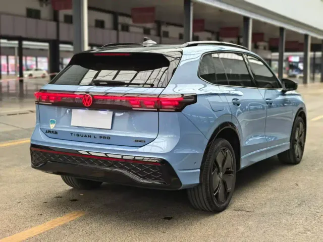 Volkswagen Tiguan L — Фото автомобиля 11