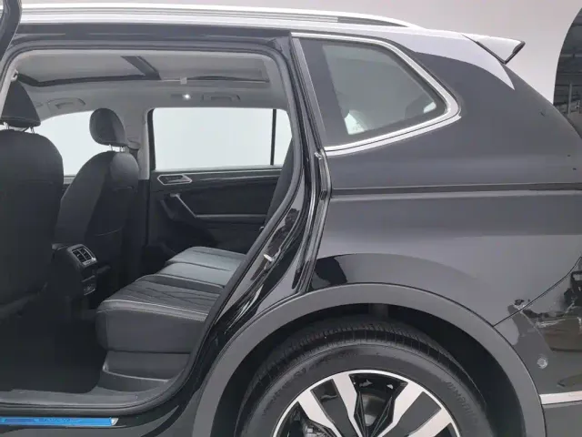 Volkswagen Tiguan L — Фото автомобиля 15