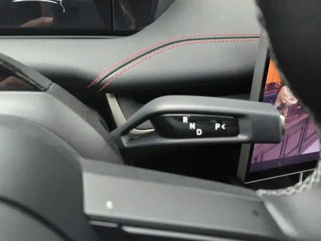 Xiaomi SU7 — Фото автомобиля 15