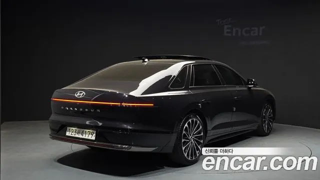 Hyundai Grandeur Grandeur (GN7) 2.5 Бензин 2WD — Фото автомобиля 2