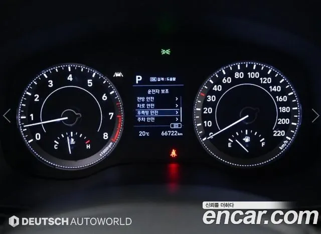 Hyundai Venue — Фото автомобиля 8