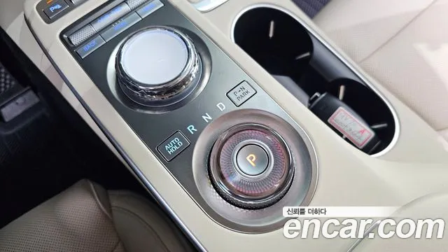 Genesis GV70 — Фото автомобиля 12