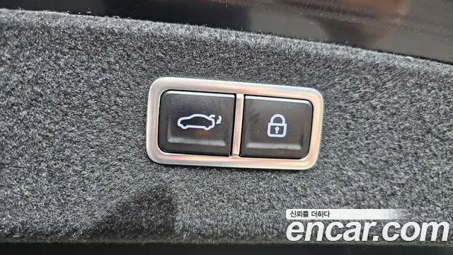 Genesis G80 Бензин 3.5 турбо AWD — Фото автомобиля 30