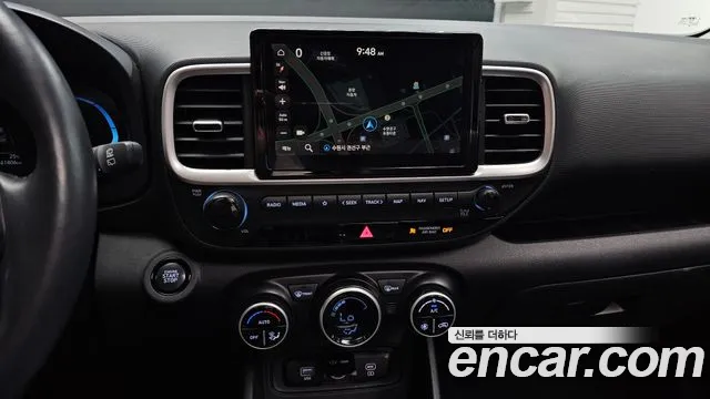 Hyundai Venue — Фото автомобиля 13