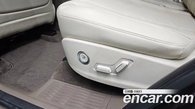 Genesis GV80 2.5T Бензин 2WD — Фото автомобиля 25