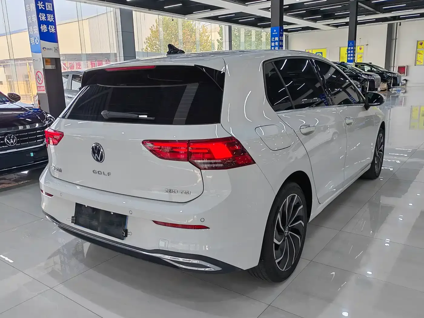 Volkswagen Golf 2021 280TSI DSG 30th Anniversary Edition — Фото автомобиля 4