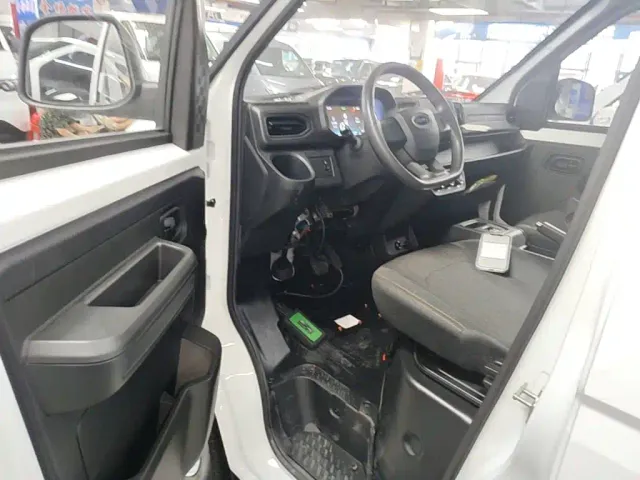 Karry Jiangtun E7 — Фото автомобиля 15