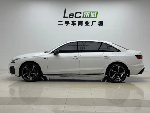 Audi A4L — Фото автомобиля 4