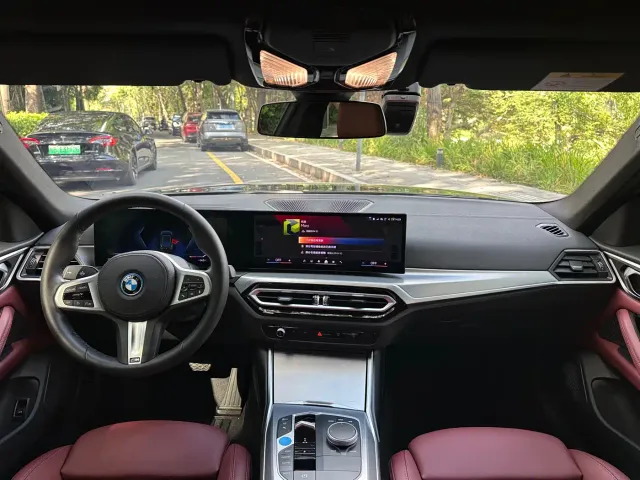 BMW i4 — Фото автомобиля 7