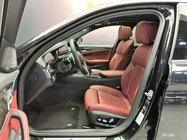 BMW 5 Series — Фото автомобиля 5