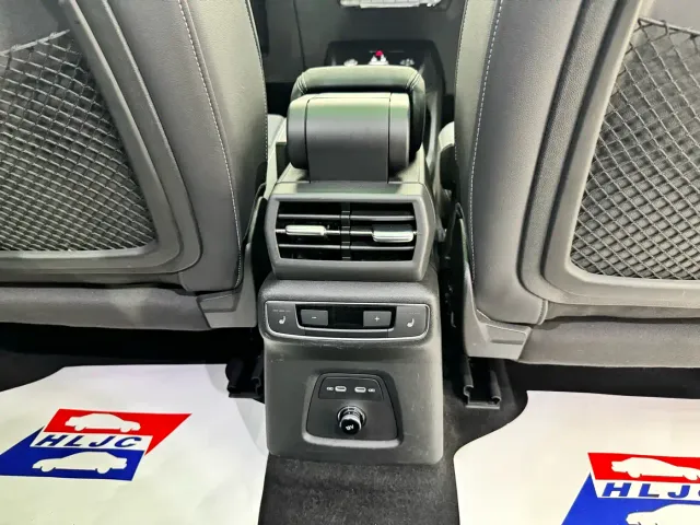 Audi Q5 e-tron — Фото автомобиля 19