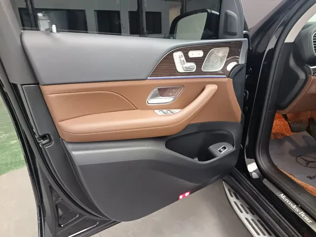 Mercedes-Benz GLE-Class — Фото автомобиля 15