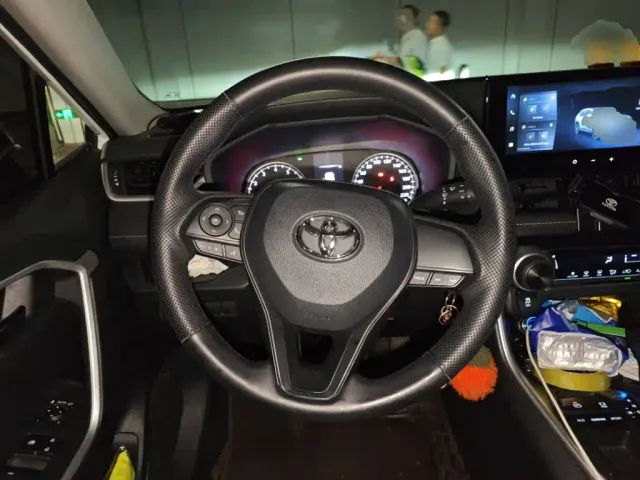 Toyota Wildlander — Фото автомобиля 11