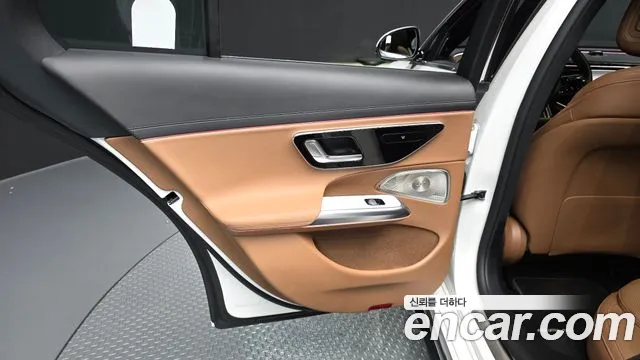 Mercedes-Benz E-Class W214 — Фото автомобиля 14