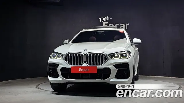 BMW X6 xDrive40i M Sport — Фото автомобиля 3