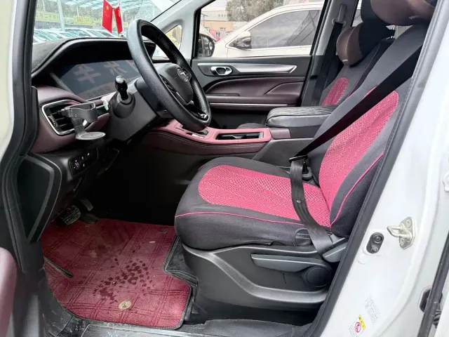 GAC Trumpchi M6 — Фото автомобиля 9