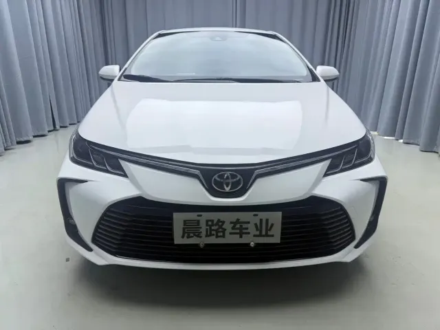 Toyota Corolla — Фото автомобиля 2