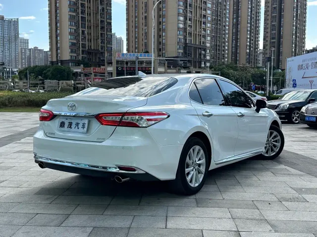 Toyota Camry — Фото автомобиля 7
