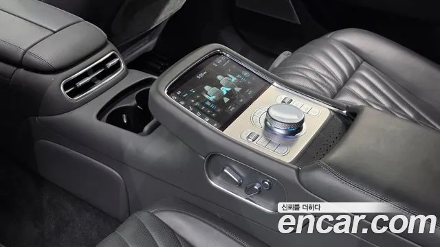Genesis G90 Бензин 3.5 турбо AWD — Фото автомобиля 19