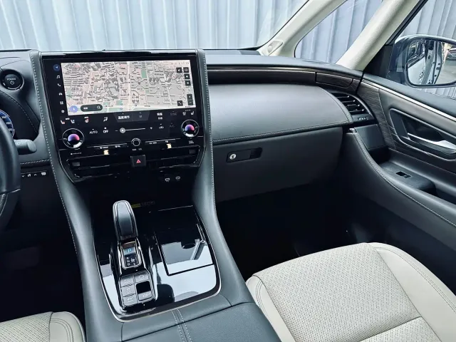 Toyota Alphard — Фото автомобиля 14