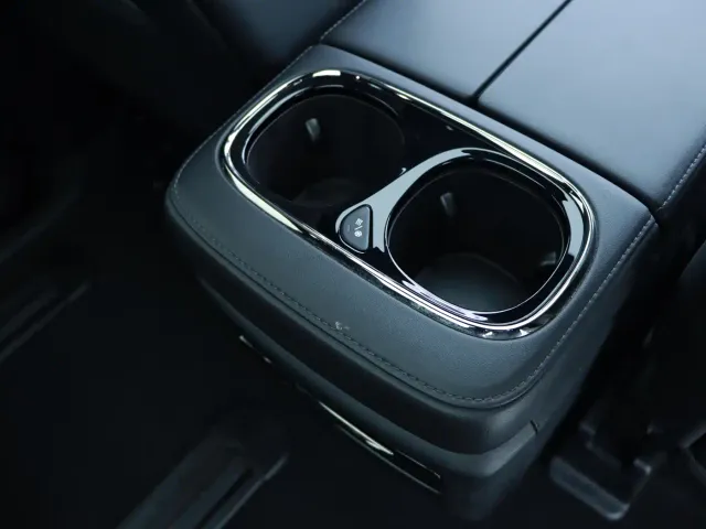 GAC Trumpchi Trumpchi M8 2023 Model Master Series 400T Ultimate Edition — Фото автомобиля 17