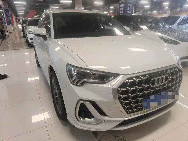 Audi Q3 — Фото автомобиля 7