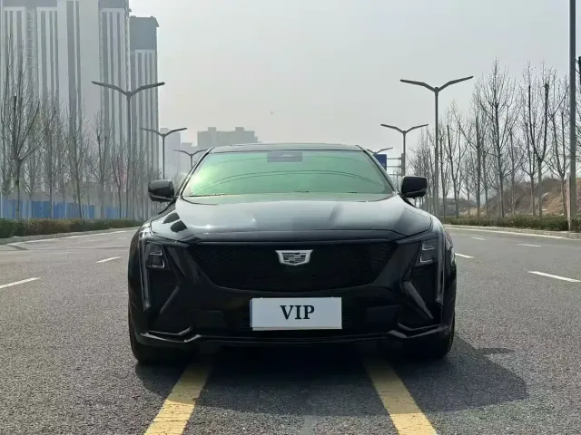 Cadillac Cadillac CT5 2025 Model 28T Track Performance Edition — Фото автомобиля 2