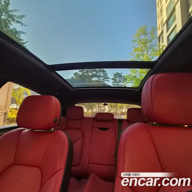 Porsche Macan — Фото автомобиля 14