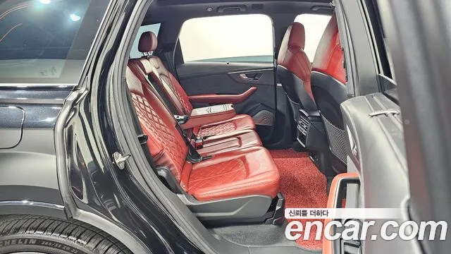 Audi SQ7 4M — Фото автомобиля 12
