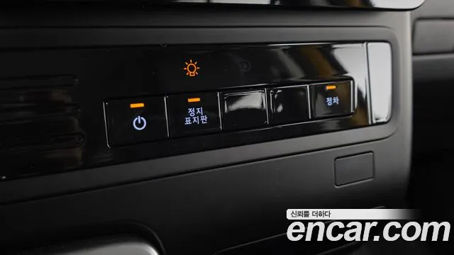 Hyundai Staria Staria — Фото автомобиля 18