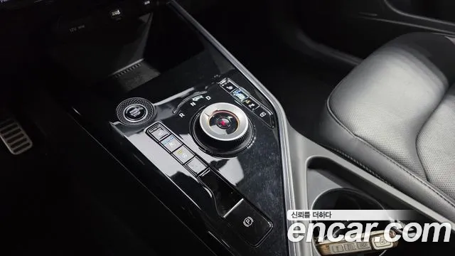 Kia Niro The All New — Фото автомобиля 12