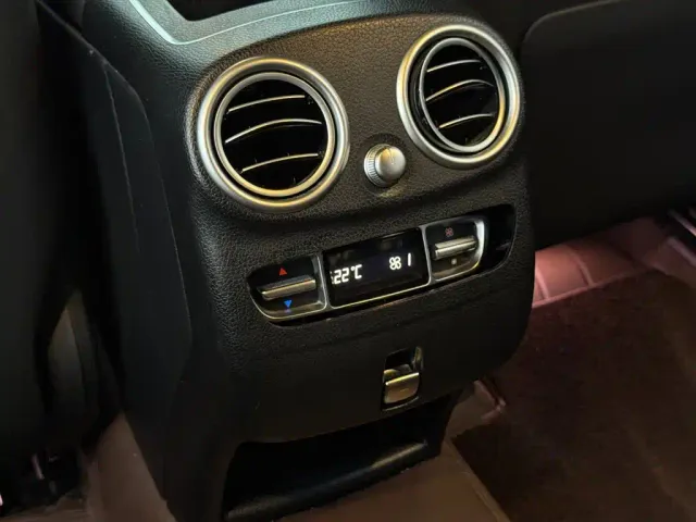 Mercedes-Benz GLC-Class — Фото автомобиля 25