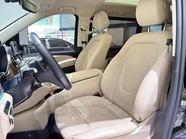 Mercedes-Benz V-Class — Фото автомобиля 8