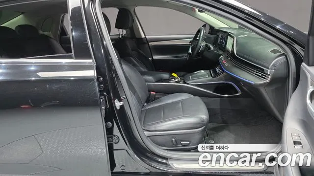 Hyundai Grandeur Grandeur (New) — Фото автомобиля 11