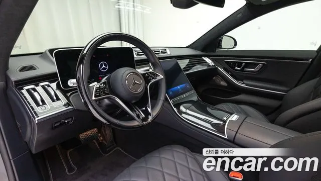 Mercedes-Benz S-Class — Фото автомобиля 16