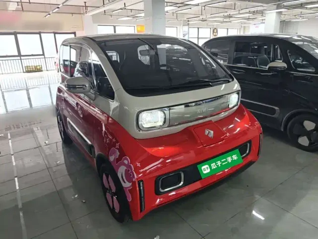 Baojun KiWi EV — Фото автомобиля 3