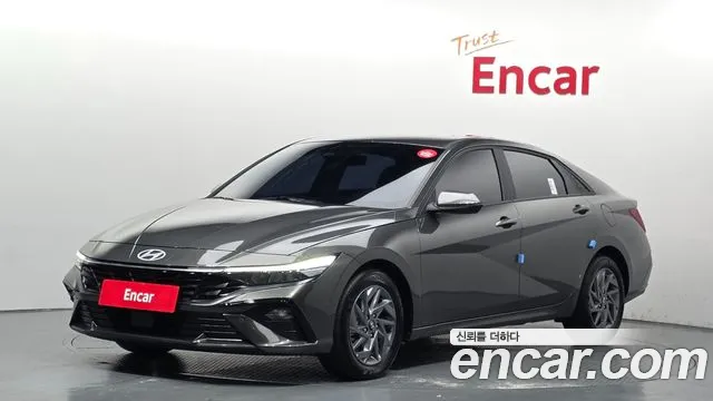 Фотография автомобиля — Hyundai Avante CN7
