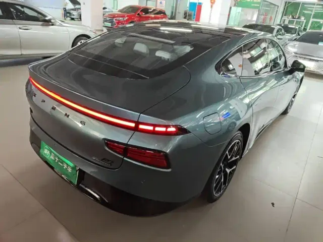 Xpeng P7 — Фото автомобиля 6