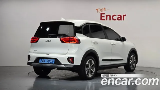 Kia Niro Niro Plus Air — Фото автомобиля 2