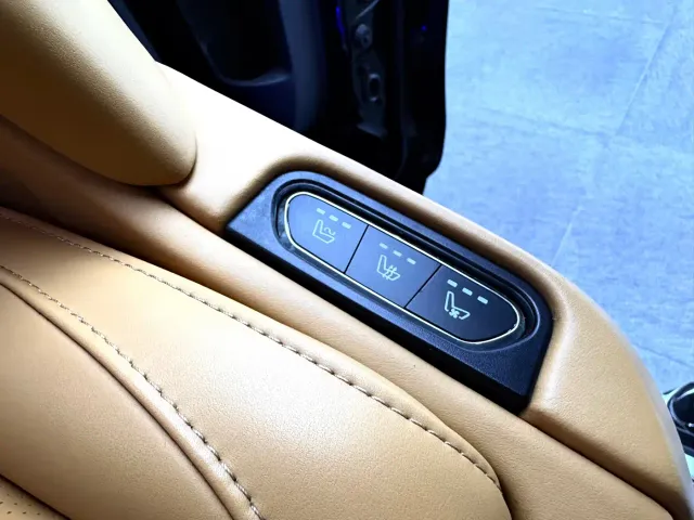 Toyota Sienna — Фото автомобиля 26