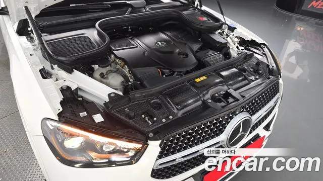 Mercedes-Benz GLE-Class — Фото автомобиля 5