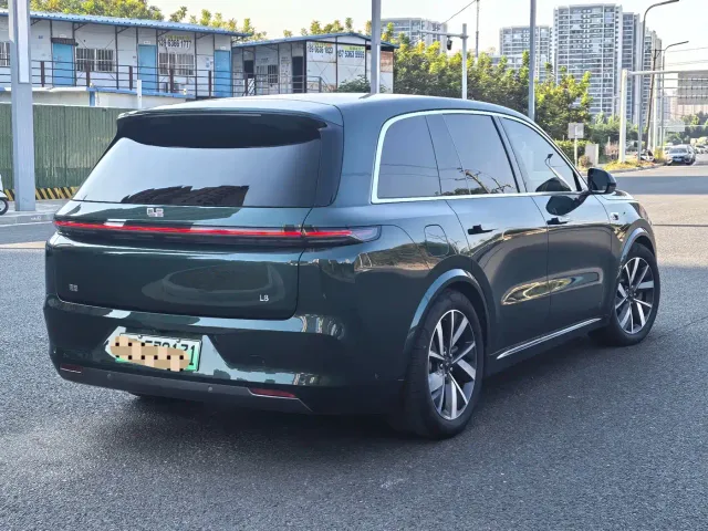 Li Auto Li L8 2023 Pro — Фото автомобиля 4