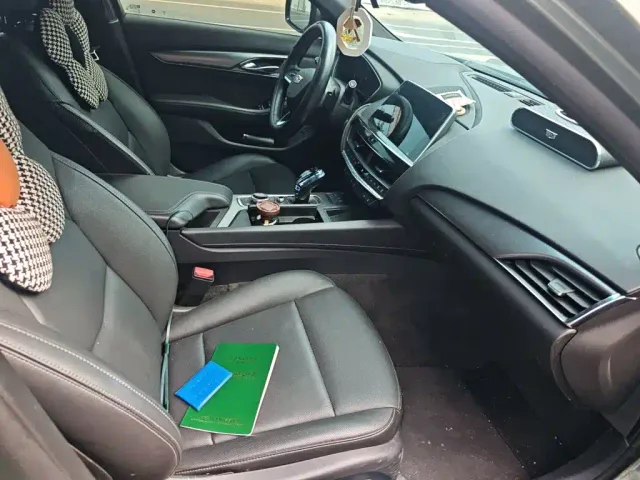 Cadillac CT5 — Фото автомобиля 19
